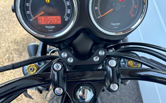 Gebrauchtmotorrad Triumph Scrambler 900 - Bild 3 Gebrauchtmotorrad Triumph Scrambler 900 - Bild 3