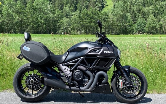 Gebrauchtmotorrad Ducati Diavel Carbon - Bild 14 Gebrauchtmotorrad Ducati Diavel Carbon - Bild 14