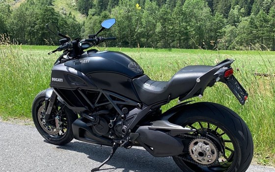 Gebrauchtmotorrad Ducati Diavel Carbon - Bild 6
