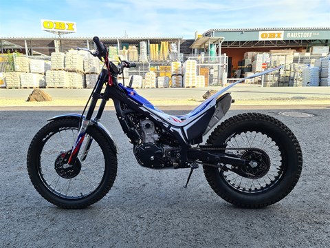 Honda Montesa COTA 4RT