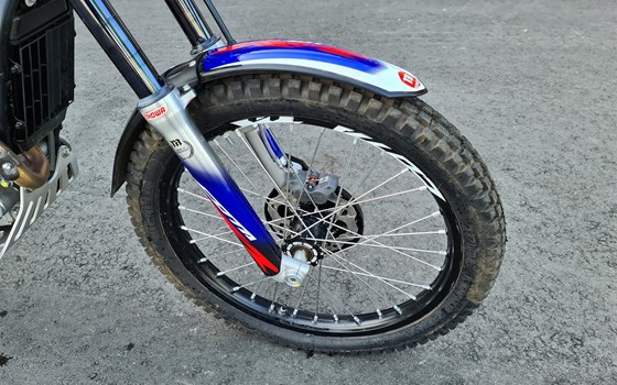 Gebrauchtmotorrad Honda Montesa COTA 4RT - Bild 3 Gebrauchtmotorrad Honda Montesa COTA 4RT - Bild 3