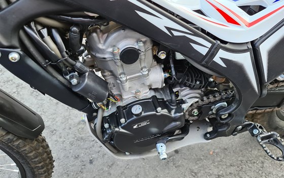 Gebrauchtmotorrad Honda Montesa COTA 4RT - Bild 5 Gebrauchtmotorrad Honda Montesa COTA 4RT - Bild 5