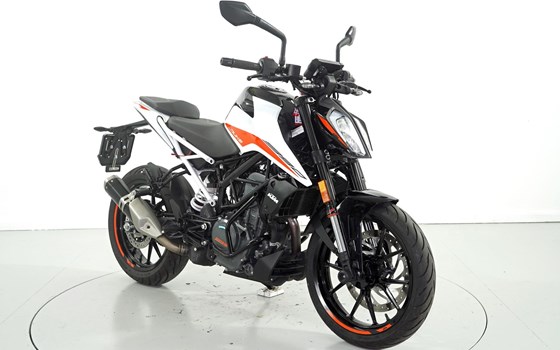 Motorrad Occasion KTM 390 Duke - Bild 2