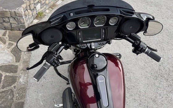 Gebrauchtmotorrad Harley-Davidson Touring Street Glide Special FLHXS - Bild 6 Gebrauchtmotorrad Harley-Davidson Touring Street Glide Special FLHXS - Bild 6