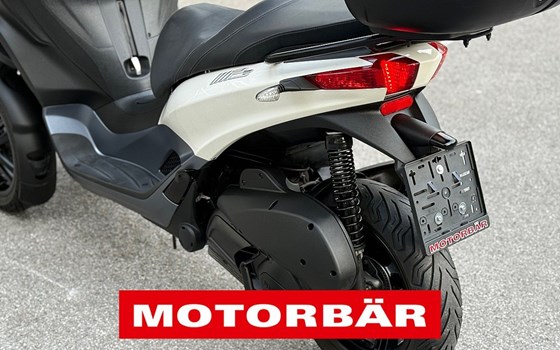 Gebrauchtmotorrad Piaggio MP3 300 HPE - Bild 4 Gebrauchtmotorrad Piaggio MP3 300 HPE - Bild 4