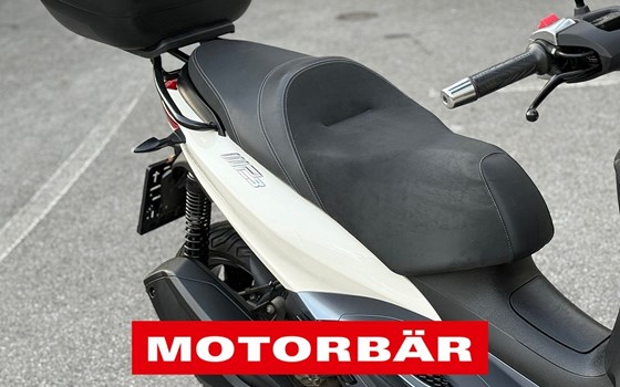 Gebrauchtmotorrad Piaggio MP3 300 HPE - Bild 7 Gebrauchtmotorrad Piaggio MP3 300 HPE - Bild 7