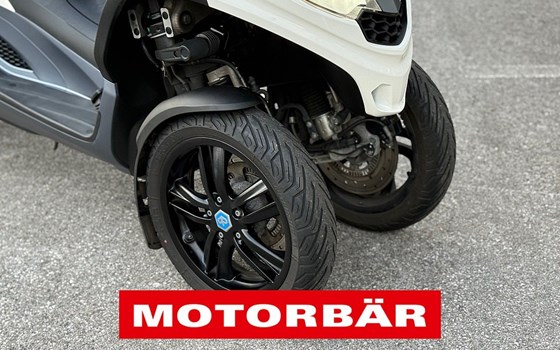 Gebrauchtmotorrad Piaggio MP3 300 HPE - Bild 8 Gebrauchtmotorrad Piaggio MP3 300 HPE - Bild 8