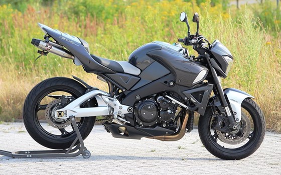 Gebrauchtmotorrad Suzuki GSX 1300 R - Bild 2 Gebrauchtmotorrad Suzuki GSX 1300 R - Bild 2