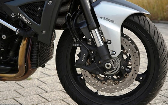 Gebrauchtmotorrad Suzuki GSX 1300 R - Bild 6 Gebrauchtmotorrad Suzuki GSX 1300 R - Bild 6