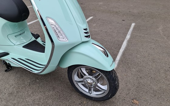 Neufahrzeug Vespa Primavera 125 - Bild 4 Neufahrzeug Vespa Primavera 125 - Bild 4