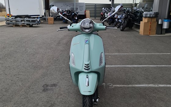 Neufahrzeug Vespa Primavera 125 - Bild 5 Neufahrzeug Vespa Primavera 125 - Bild 5