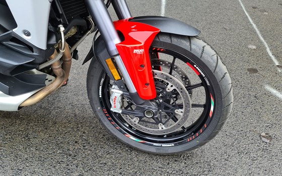 Gebrauchtmotorrad Ducati Multistrada V4 S - Bild 6 Gebrauchtmotorrad Ducati Multistrada V4 S - Bild 6