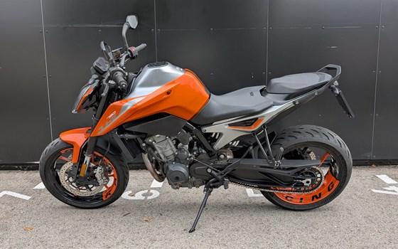 Gebrauchtmotorrad KTM 790 Duke - Bild 2 Gebrauchtmotorrad KTM 790 Duke - Bild 2
