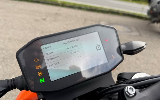 Gebrauchtmotorrad KTM 790 Duke L - Bild 5 Gebrauchtmotorrad KTM 790 Duke L - Bild 5