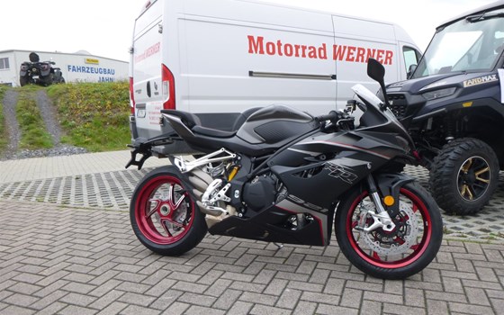 Neufahrzeug QJ Motor SRK 921 RR - Bild 1