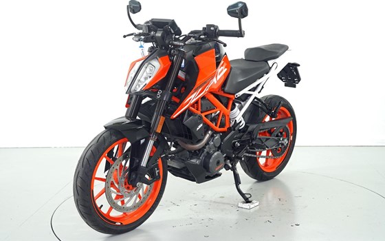 Motorrad Occasion KTM 390 Duke - Bild 3
