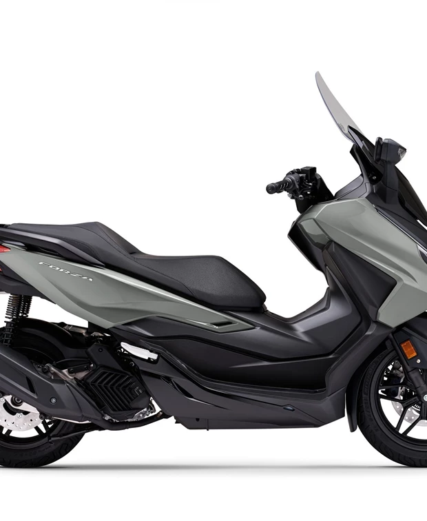 Honda Forza 125<br />mit Topcase