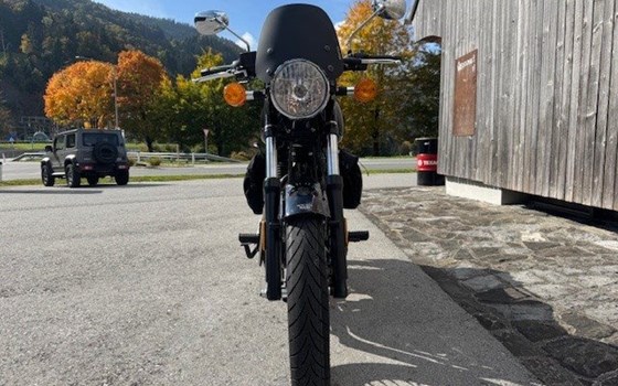 Gebrauchtmotorrad Benelli Imperiale 400 - Bild 2 Gebrauchtmotorrad Benelli Imperiale 400 - Bild 2