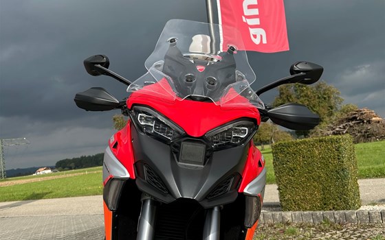 Gebrauchtmotorrad Ducati Multistrada V4 S - Bild 3 Gebrauchtmotorrad Ducati Multistrada V4 S - Bild 3