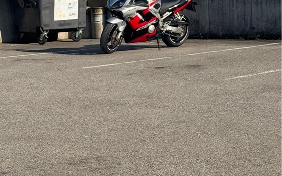 Gebrauchtmotorrad Honda CBR 600 F - Bild 5 Gebrauchtmotorrad Honda CBR 600 F - Bild 5