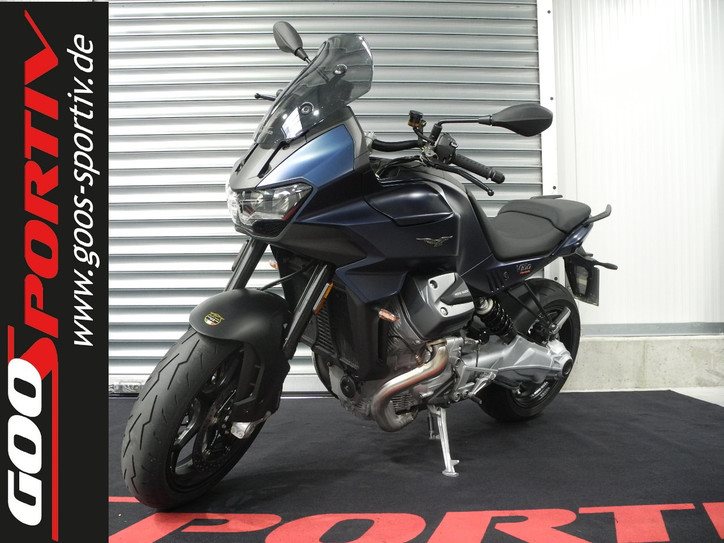 Moto Guzzi V100 Mandello