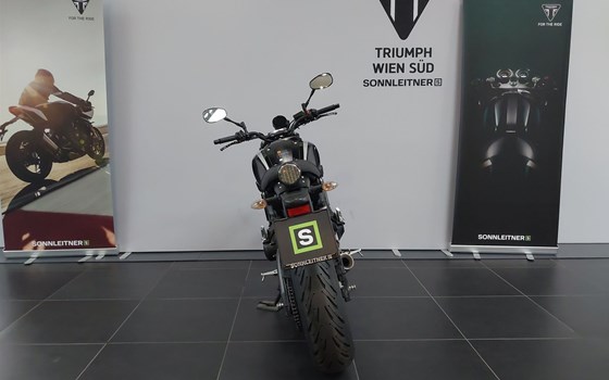 Gebrauchtmotorrad Yamaha XSR900 - Bild 4 Gebrauchtmotorrad Yamaha XSR900 - Bild 4