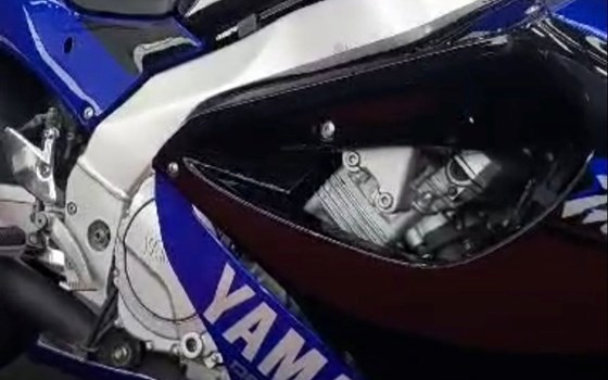 Gebrauchtmotorrad Yamaha YZF 1000 R Thunderace - Bild 3 Gebrauchtmotorrad Yamaha YZF 1000 R Thunderace - Bild 3