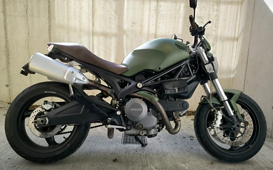 Gebrauchtmotorrad Ducati Monster 696 - Bild 2 Gebrauchtmotorrad Ducati Monster 696 - Bild 2