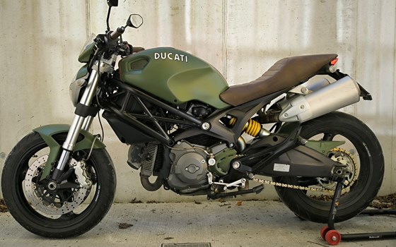Gebrauchtmotorrad Ducati Monster 696 - Bild 3 Gebrauchtmotorrad Ducati Monster 696 - Bild 3