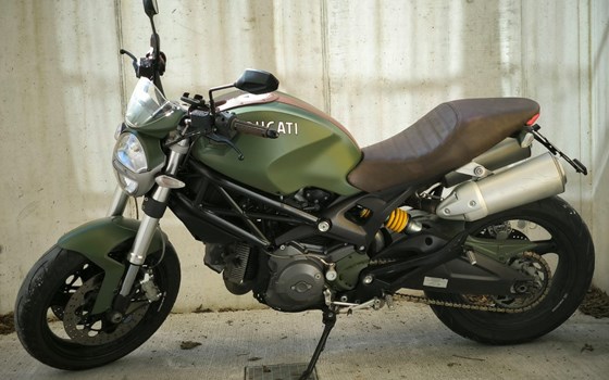 Gebrauchtmotorrad Ducati Monster 696 - Bild 1 Gebrauchtmotorrad Ducati Monster 696 - Bild 1