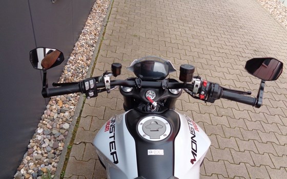 Gebrauchtmotorrad Ducati Monster + - Bild 8