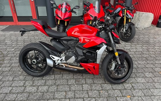 Gebrauchtmotorrad Ducati Streetfighter V2 - Bild 1