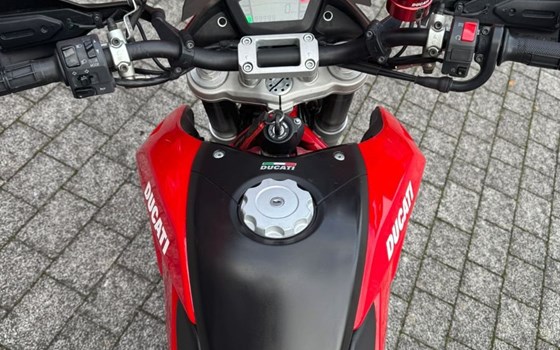 Gebrauchtmotorrad Ducati Hypermotard 1100 - Bild 2