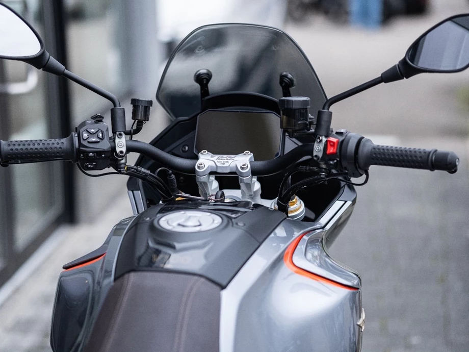 Angebot Moto Guzzi V100 Mandello S Bild 3: Angebot Moto Guzzi V100 Mandello S