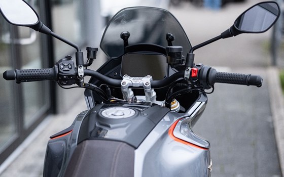 Gebrauchtmotorrad Moto Guzzi V100 Mandello S - Bild 3