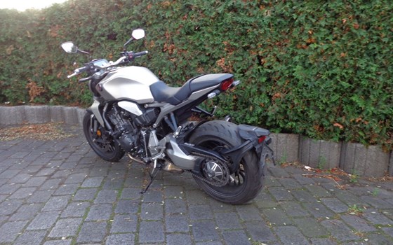 Gebrauchtmotorrad Honda CB 1000 R - Bild 4
