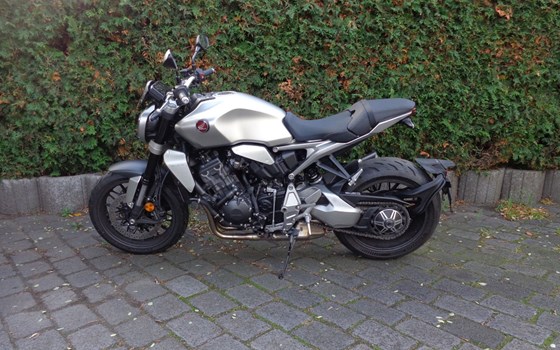 Gebrauchtmotorrad Honda CB 1000 R - Bild 7