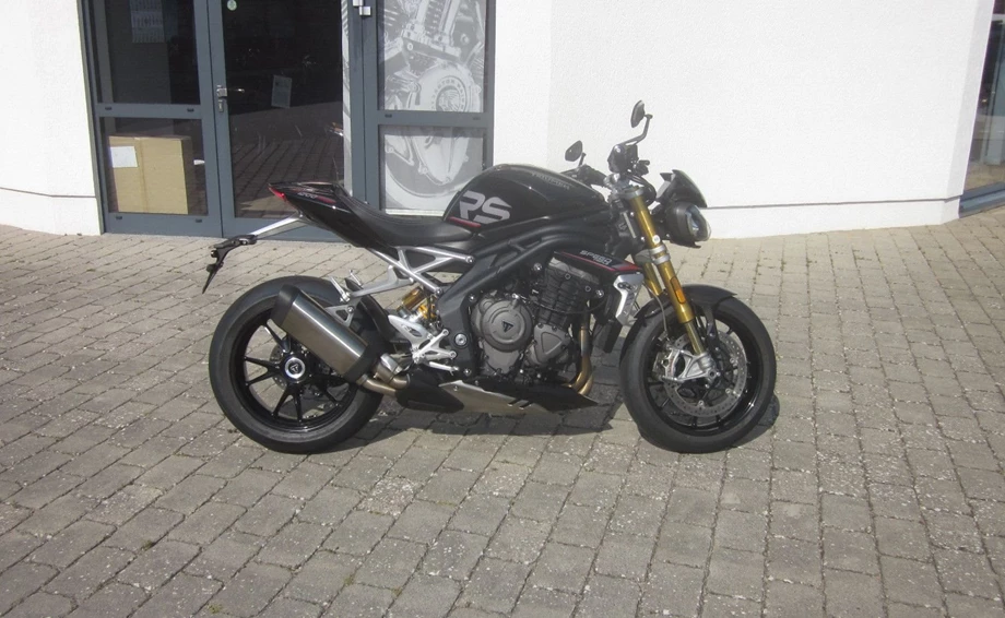Angebot Triumph Speed Triple 1200 RS Bild 2: Angebot Triumph Speed Triple 1200 RS