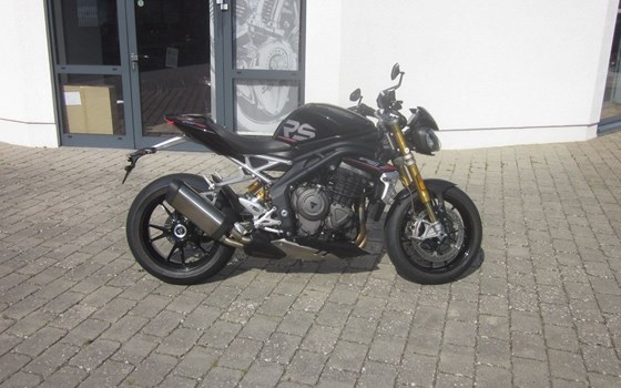 Gebrauchtmotorrad Triumph Speed Triple 1200 RS - Bild 2