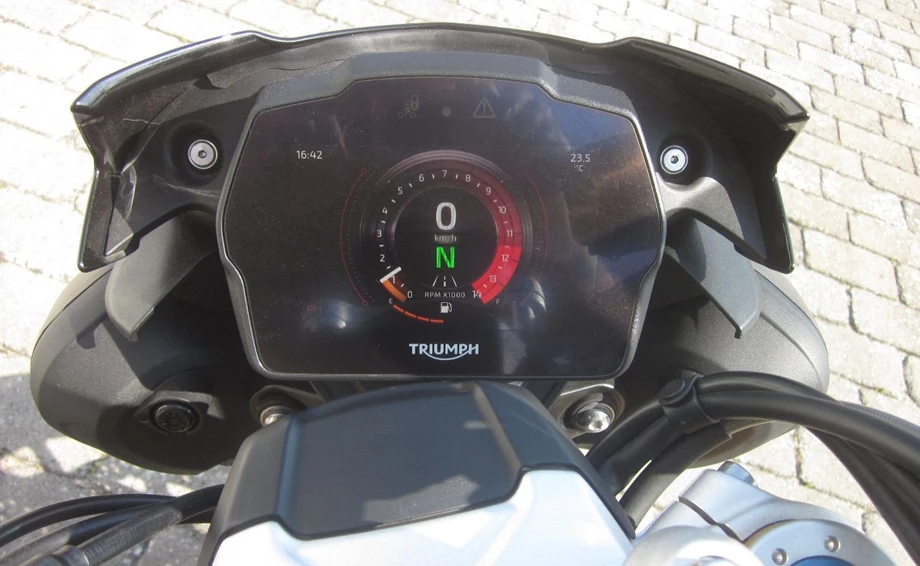 Angebot Triumph Speed Triple 1200 RS Bild 4: Angebot Triumph Speed Triple 1200 RS