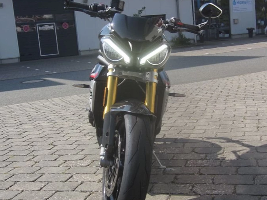 Angebot Triumph Speed Triple 1200 RS Bild 7: Angebot Triumph Speed Triple 1200 RS