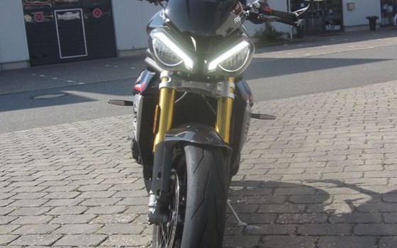 Gebrauchtmotorrad Triumph Speed Triple 1200 RS - Bild 7