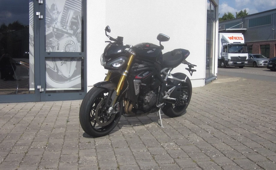 Angebot Triumph Speed Triple 1200 RS Bild 9: Angebot Triumph Speed Triple 1200 RS