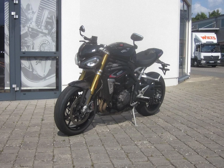 Angebot Triumph Speed Triple 1200 RS Bild 9: Angebot Triumph Speed Triple 1200 RS