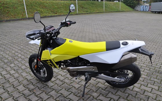 Neufahrzeug Husqvarna 701 Supermoto - Bild 10