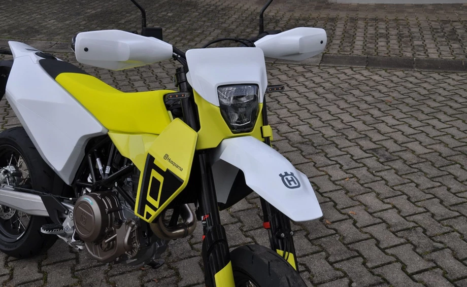 Angebot Husqvarna 701 Supermoto Bild 18: Angebot Husqvarna 701 Supermoto