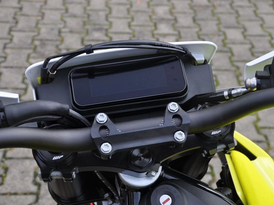 Angebot Husqvarna 701 Supermoto Bild 5: Angebot Husqvarna 701 Supermoto