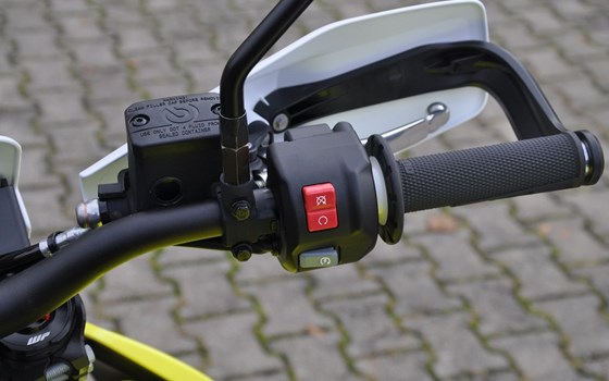 Neufahrzeug Husqvarna 701 Supermoto - Bild 8