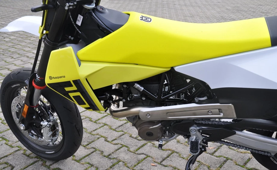 Angebot Husqvarna 701 Supermoto Bild 9: Angebot Husqvarna 701 Supermoto