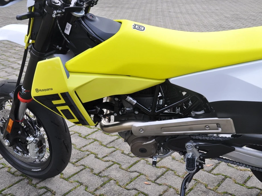 Angebot Husqvarna 701 Supermoto Bild 9: Angebot Husqvarna 701 Supermoto